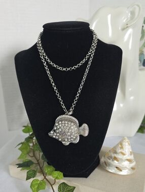 Silver Sparkling Rhinestone Tropical Fish Pendant Statement Necklace
